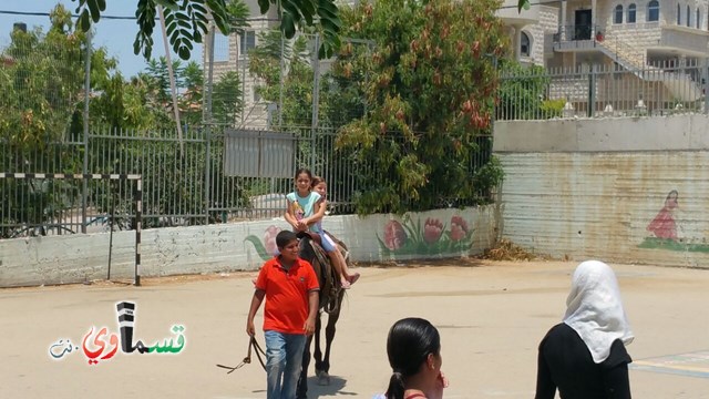 كفرقاسم - فيديو  : تعليم هواية ركوب الخيل في مدرسة جنة ابن رشد في اليوم الرابع لصيف الصادقة 